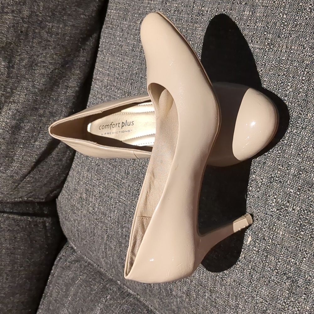 High heels - Picture 2 of 4
